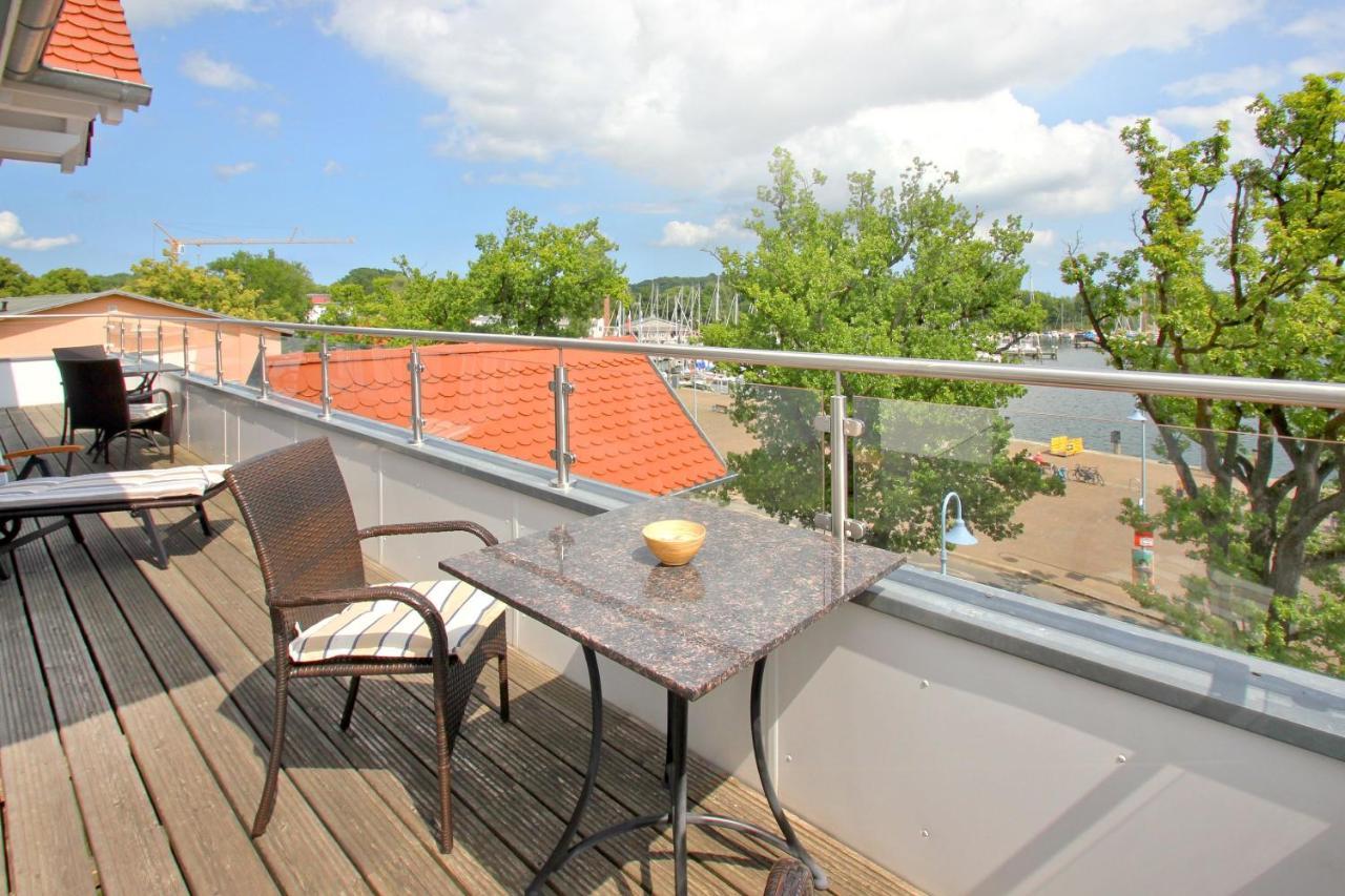 Hafennahe Penthousewohnung Mit Meerblick - Hafenresidenz Lauterbach Fewo 2-7 المظهر الخارجي الصورة